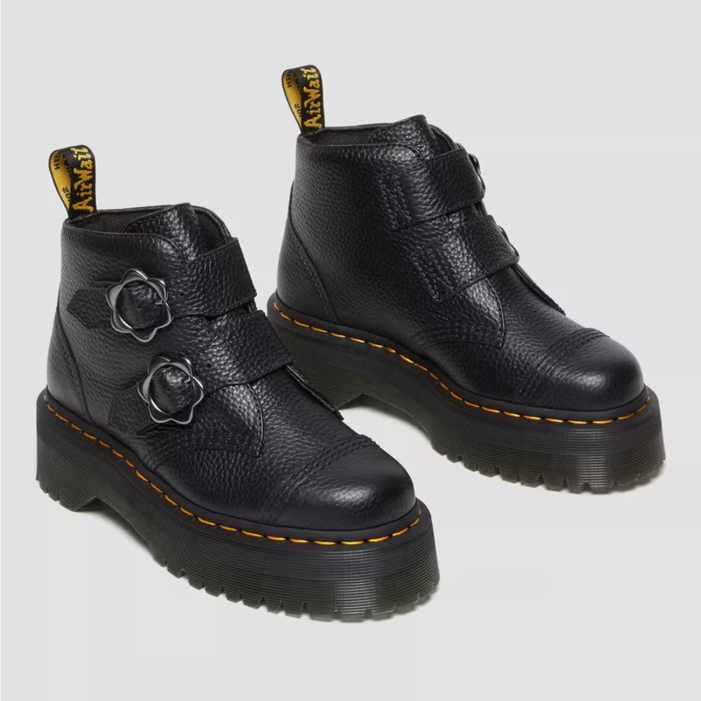 NEW Dr. Martens Women's Devon Flower Buckle Leather Platform Boots Size 9